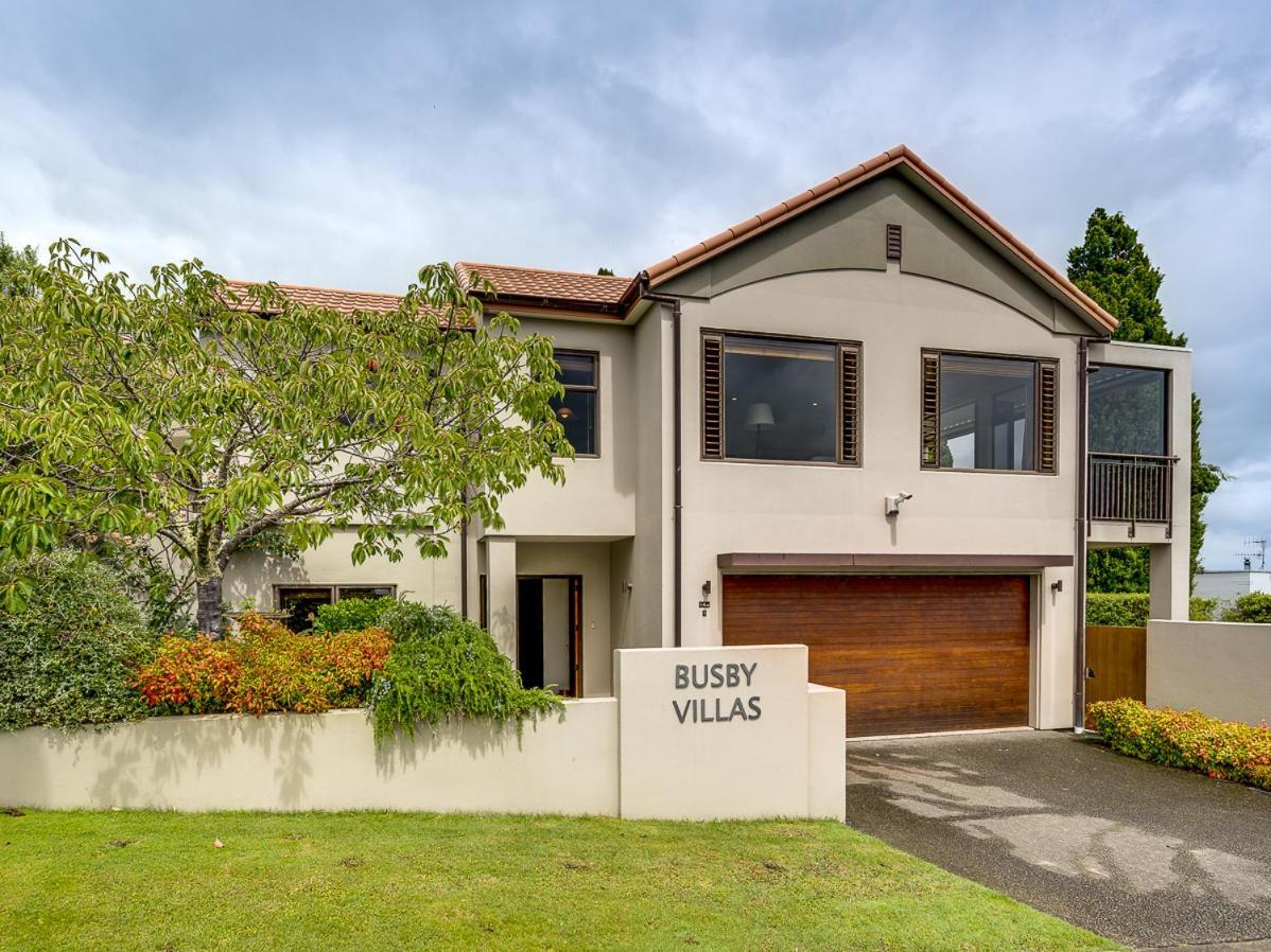 Busby Hill Villa - Havelock North Holiday Home Eksteriør bilde