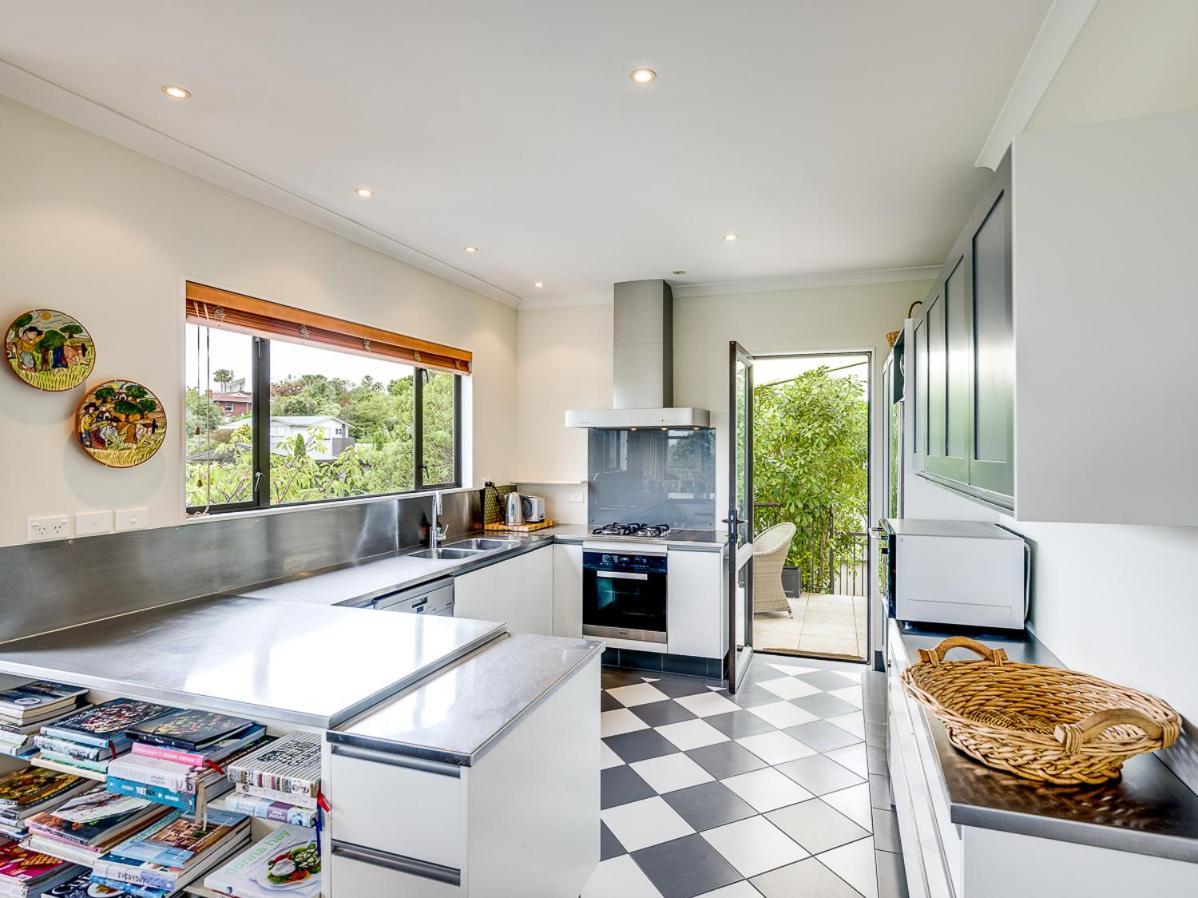 Busby Hill Villa - Havelock North Holiday Home Eksteriør bilde