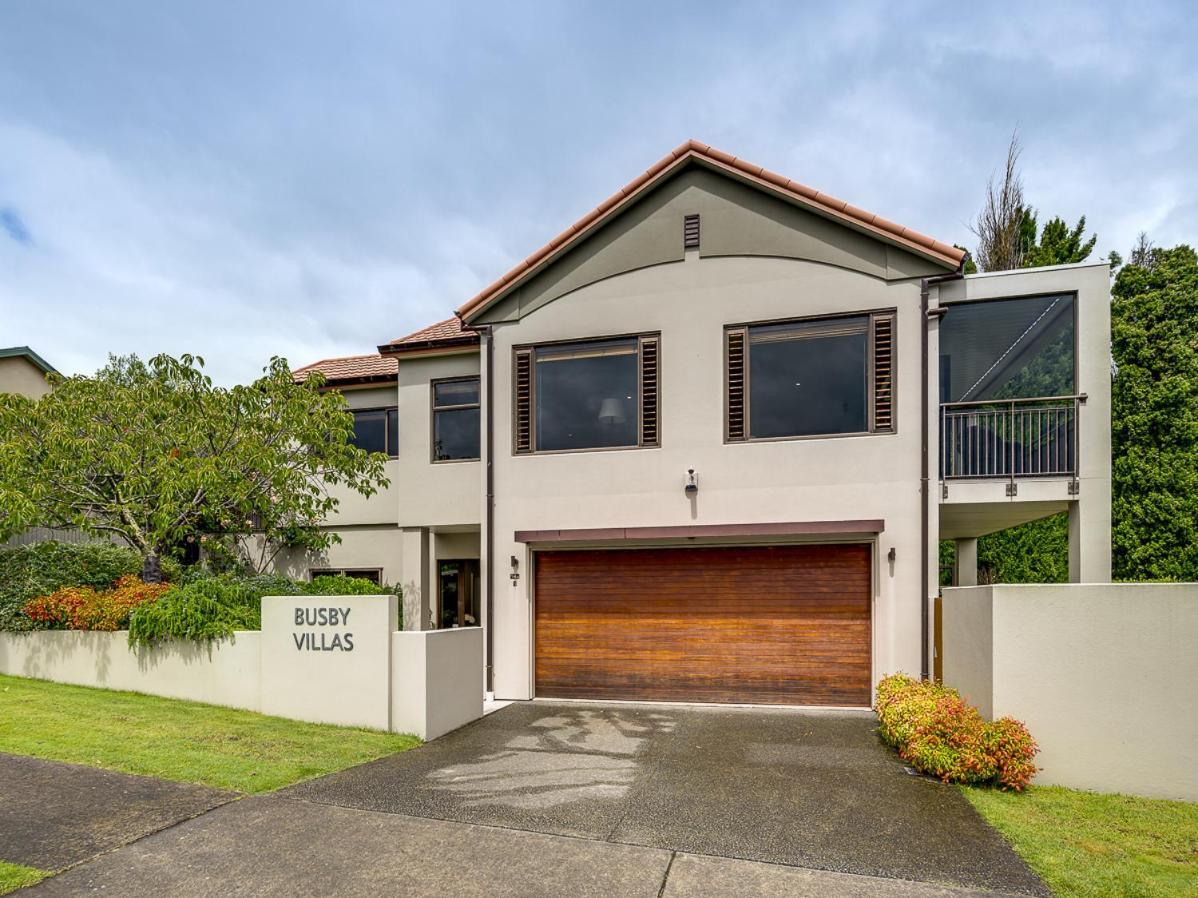 Busby Hill Villa - Havelock North Holiday Home Eksteriør bilde