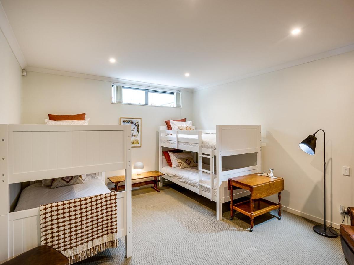 Busby Hill Villa - Havelock North Holiday Home Eksteriør bilde